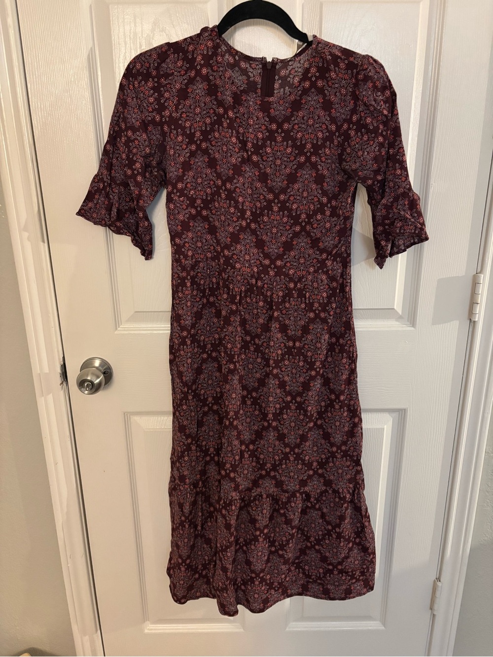 Loft Women's Floral Midi Dress in Burgundy